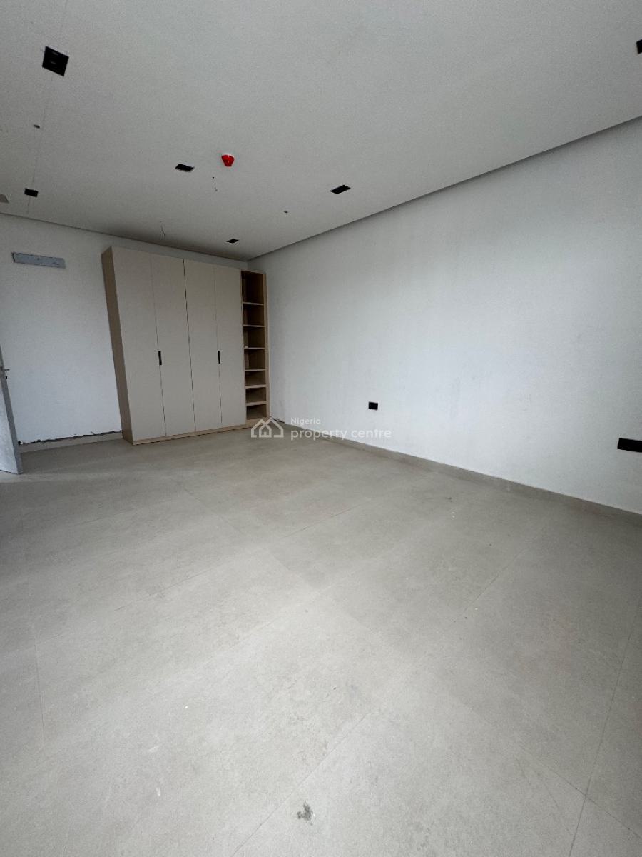 Massive 2 Bedroom Apartment with Rooftop Lounge & Rooftop Pool, Lekki Phase 1, Lekki, Lagos, Flat / Apartment for Sale