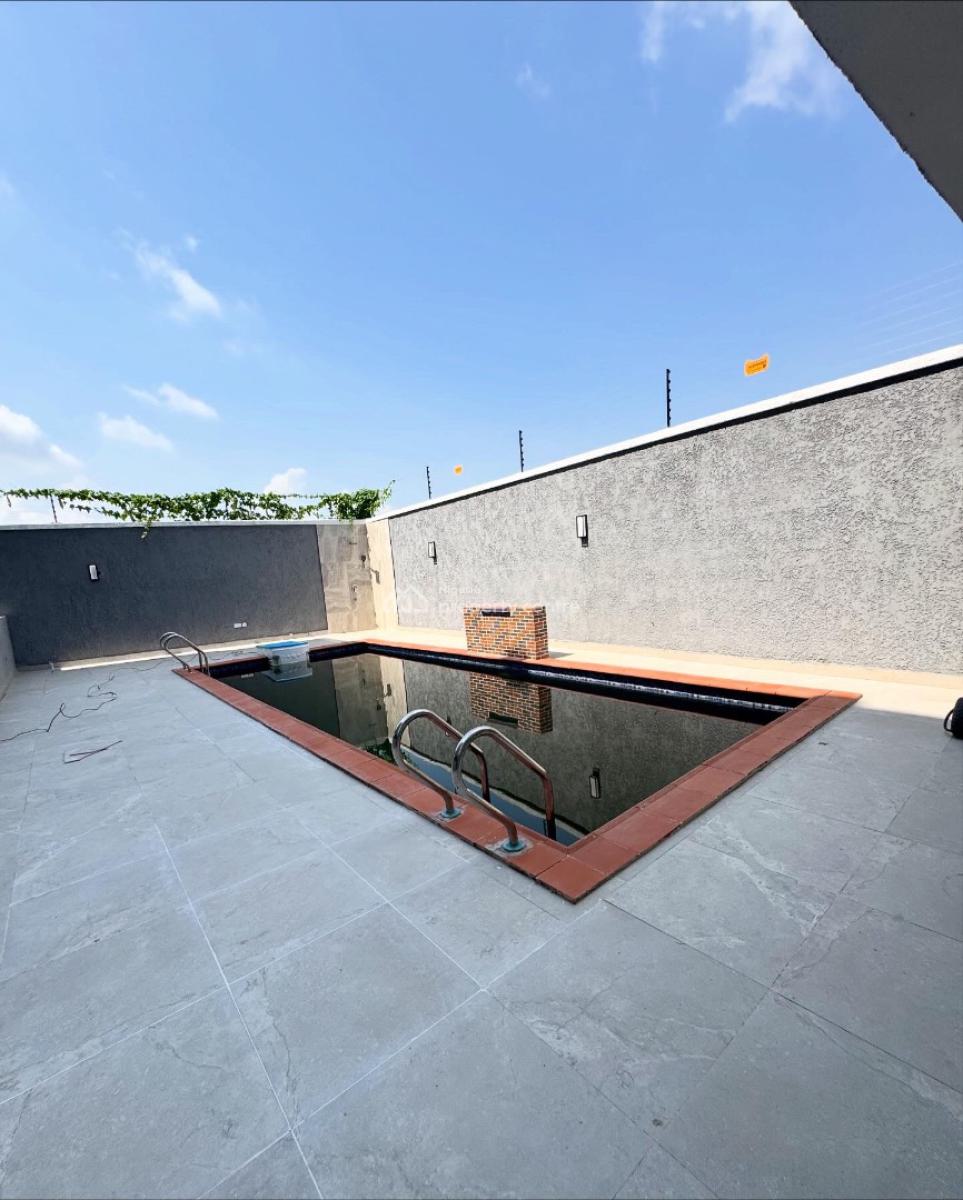 Massive 2 Bedroom Apartment with Rooftop Lounge & Rooftop Pool, Lekki Phase 1, Lekki, Lagos, Flat / Apartment for Sale