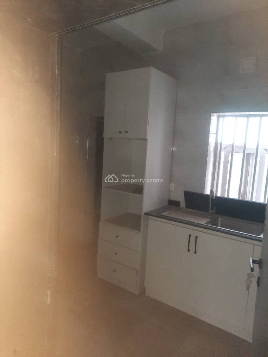 4 Bedroom Terrace Duplex Plus Bq, Guzape District, Abuja, Terraced Duplex for Rent