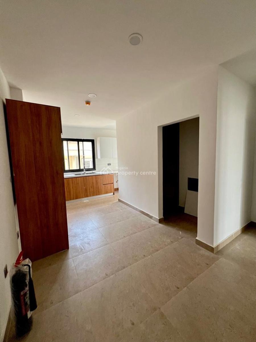 Four Bedroom Apartment, Ikoyi, Lagos, Block of Flats for Sale