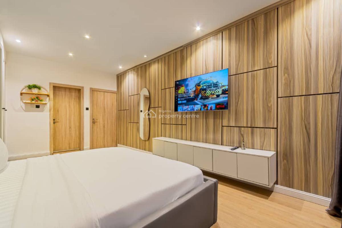 3 Bedroom Luxury Waterfront Apartment, Lekki Phase 1, Lekki, Lagos, Flat / Apartment Short Let