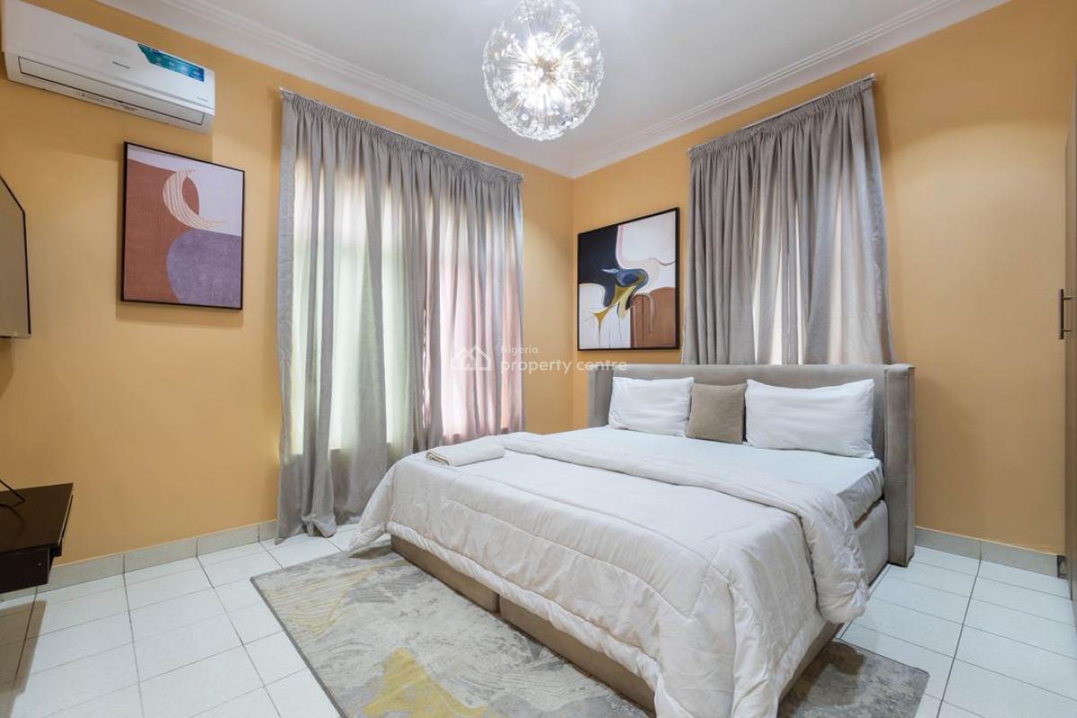 Executive & Brand New 3-bedroom Serviced Apartment, Lekki Phase 1, Lekki, Lagos, Flat / Apartment Short Let