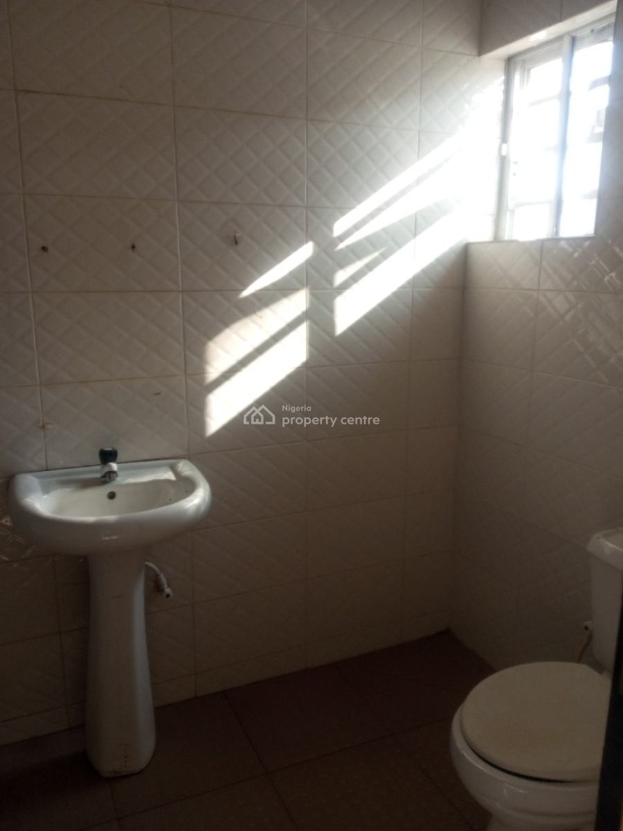 Nice and Accessible 2 Bedroom Flat Upstairs, Badore, Ajah, Lagos, Flat / Apartment for Rent