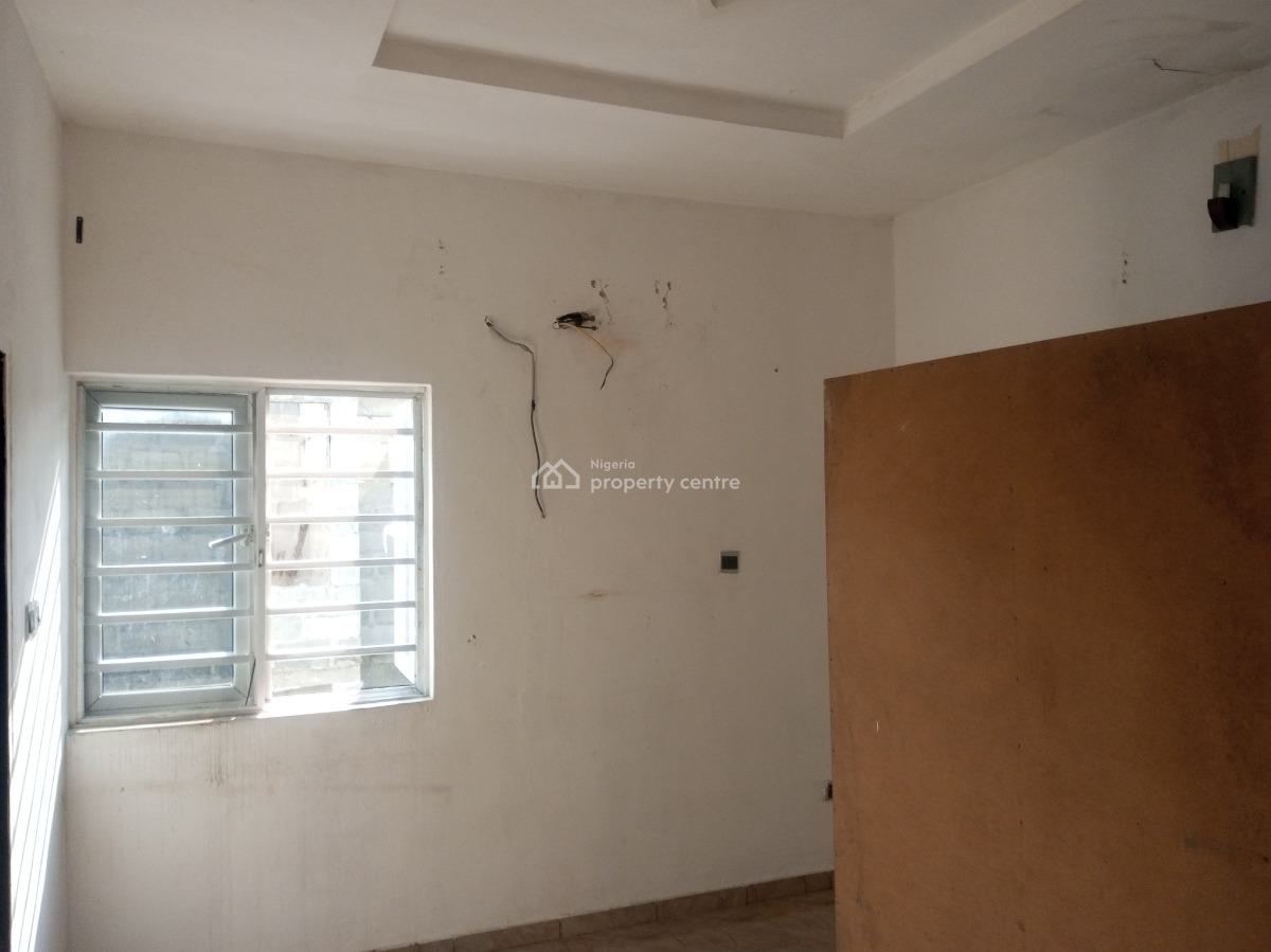 Nice and Accessible 2 Bedroom Flat Upstairs, Badore, Ajah, Lagos, Flat / Apartment for Rent