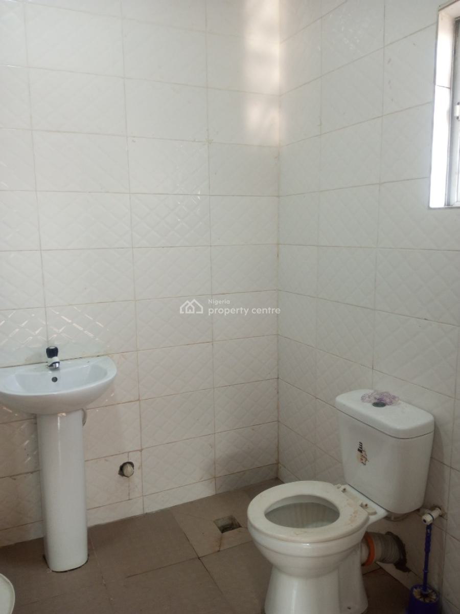 Nice and Accessible 2 Bedroom Flat Upstairs, Badore, Ajah, Lagos, Flat / Apartment for Rent