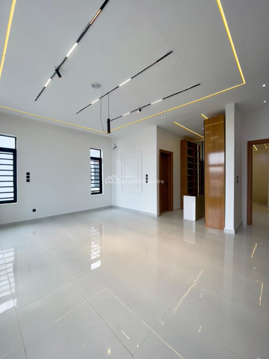 Remarkably Built Luxury 5 Bedroom Smart Home with Swimming Pool, Orchid Road, Lekki, Lagos, Detached Duplex for Sale