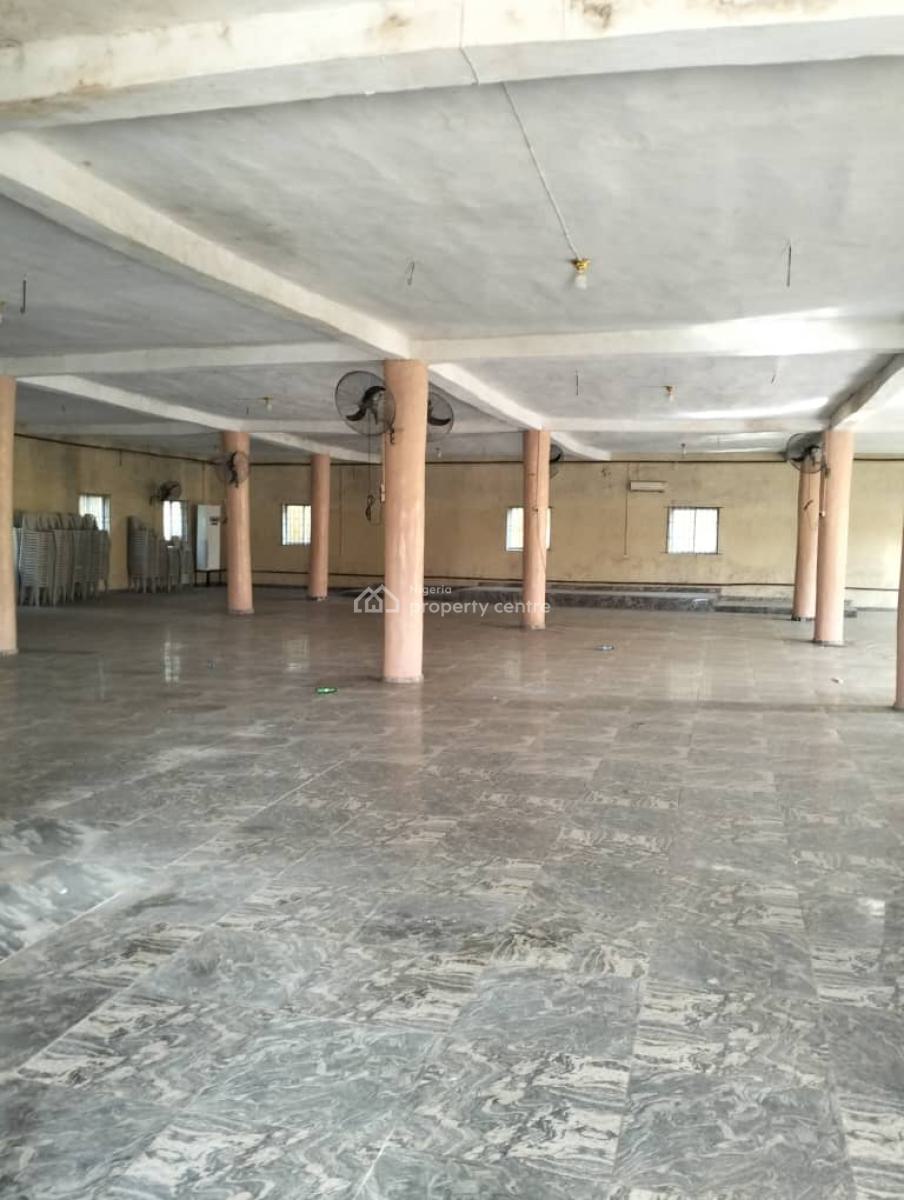 Commercial Building, Ewedogbon Bus Stop, Lasu. Igando Road, Alimosho, Lagos, Warehouse for Rent