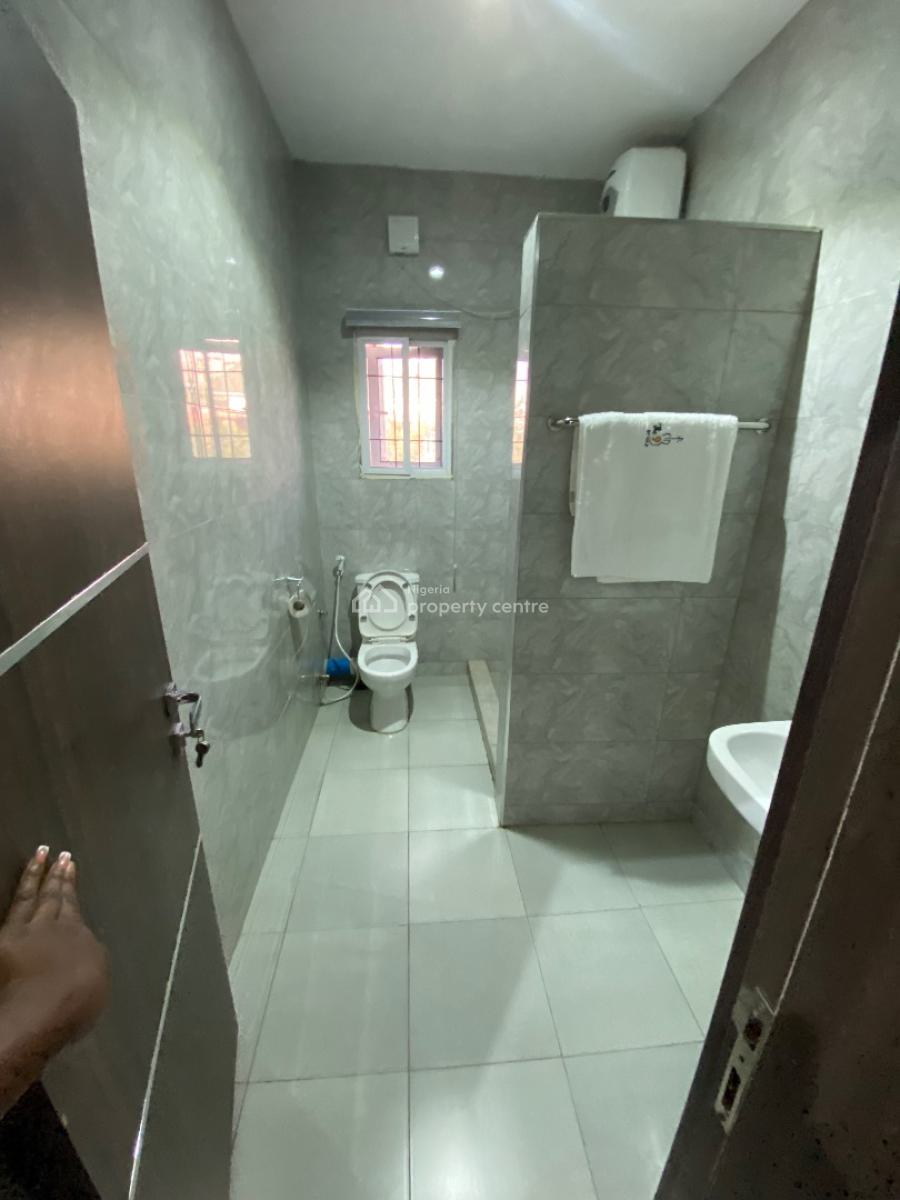 3 Bedroom Apartments, Guzape District, Abuja, Flat / Apartment Short Let