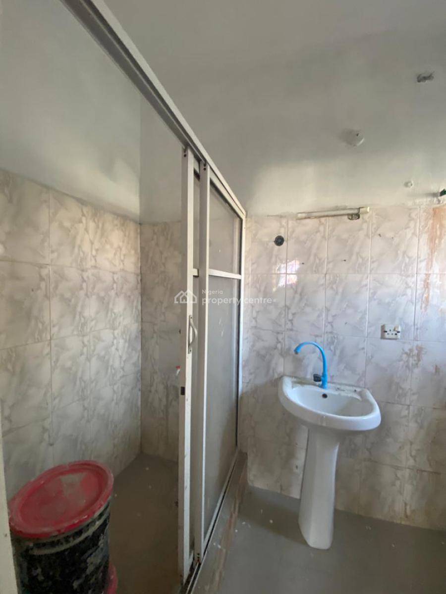 Executive 3bedrooms Luxury Apartment, Badore Road, Ajah, Lagos, Flat / Apartment for Rent