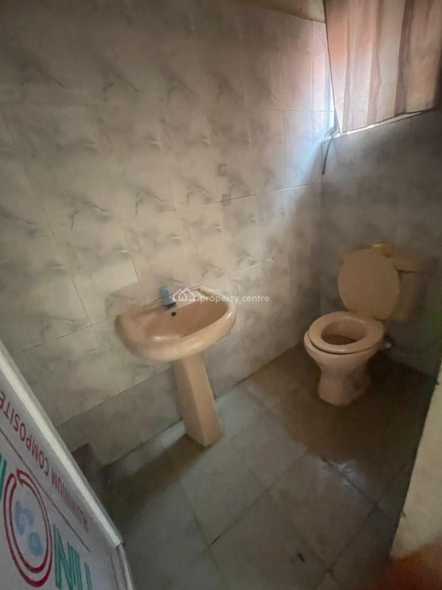 Very Clean and Decent 3 Bedroom Flat, Olowora Isheri, Ojodu, Lagos, Flat / Apartment for Rent