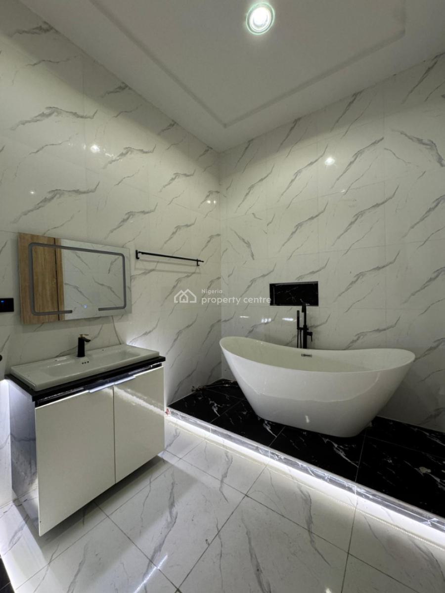 Masssive 4  Bedroom Semi-detached  Duplex with a Bq, Orchid Road, Lekki, Lagos, Semi-detached Duplex for Sale