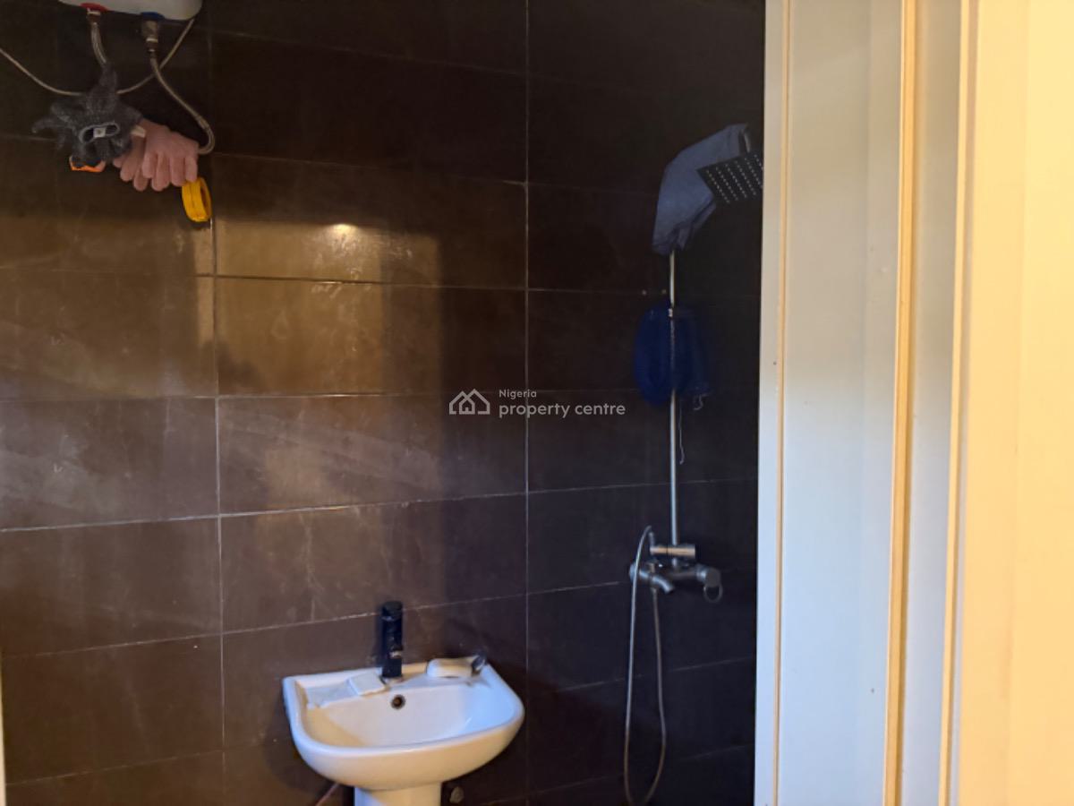 Well Built 2 Bedroom Apartment in Gated Estate with Swimming Pool, Ikate Elegushi By Enyo Filling Station, Ikate Elegushi, Lekki, Lagos, Flat / Apartment for Sale