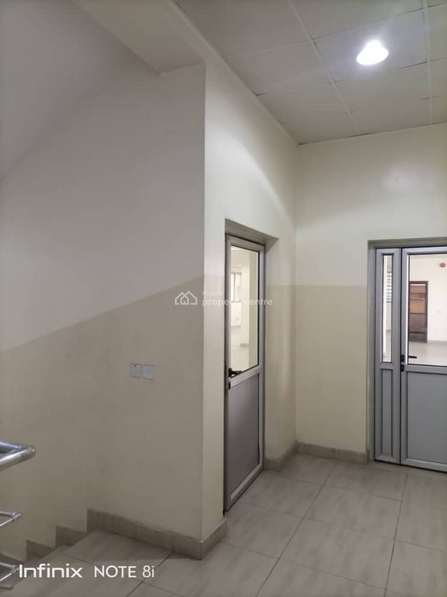 288sqm Open Office Space with Kitchen First Floor Serviced, Close to Lekki Roundabout, Oniru, Victoria Island (vi), Lagos, Plaza / Complex / Mall for Rent