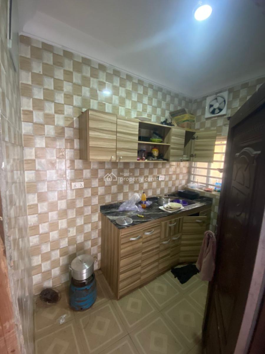 Sharp 2 Bedrooms Apartment, General Paint Pepperoni, Abraham Adesanya, Ajah, Lagos, Flat / Apartment for Rent