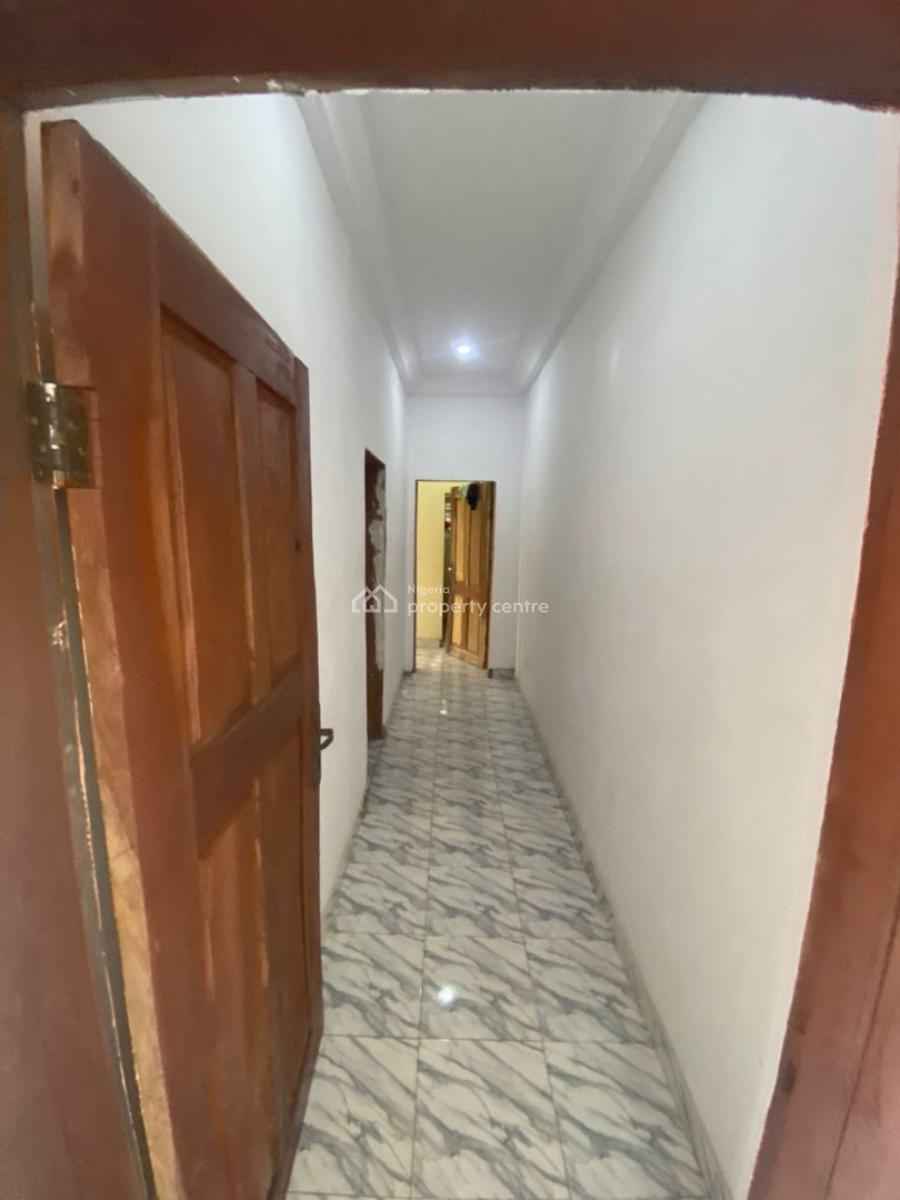 Sharp 2 Bedrooms Apartment, General Paint Pepperoni, Abraham Adesanya, Ajah, Lagos, Flat / Apartment for Rent
