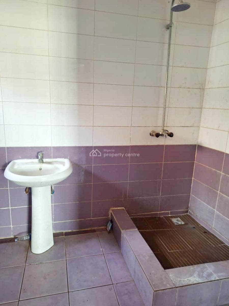 Luxury 3 Bedroom Apartment, Gra Phase 1, Magodo, Lagos, Flat / Apartment for Rent