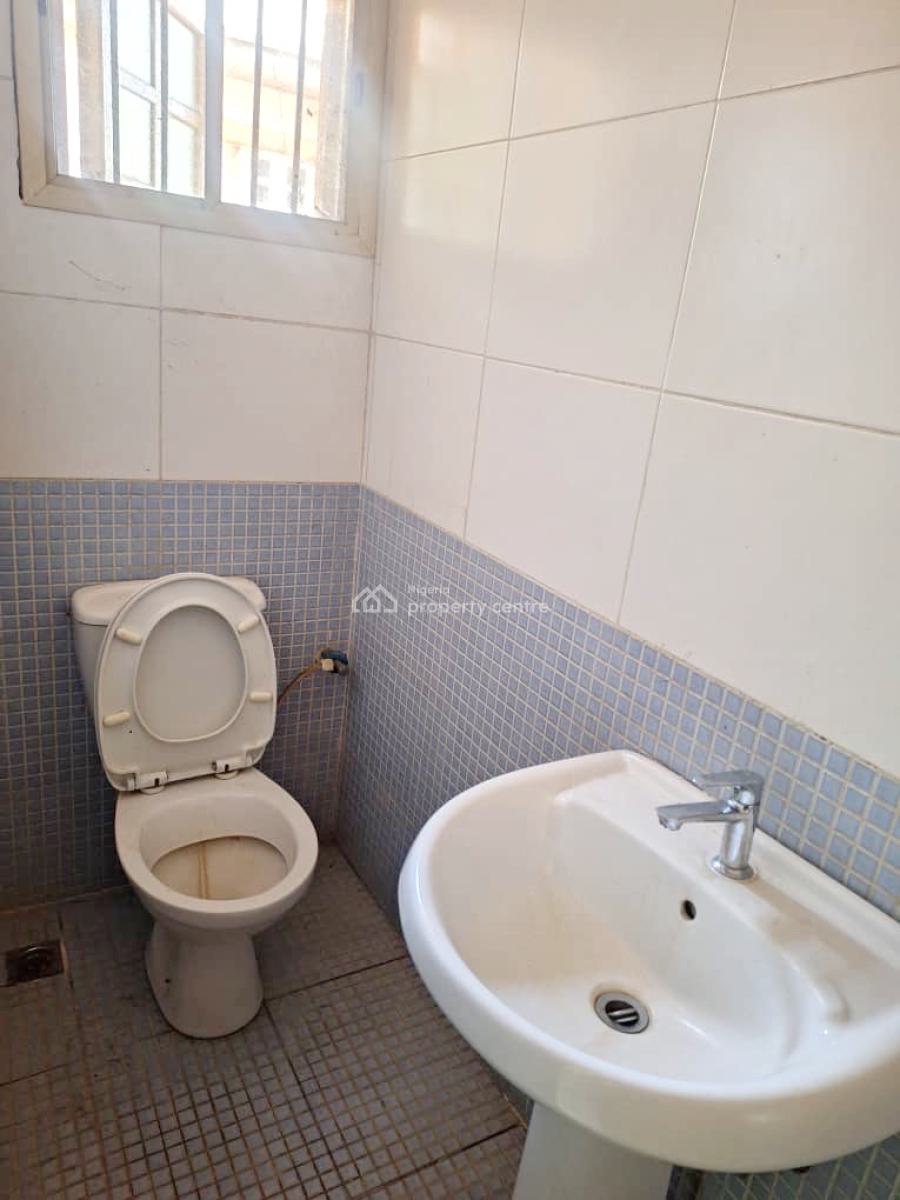 Luxury 3 Bedroom Apartment, Gra Phase 1, Magodo, Lagos, Flat / Apartment for Rent