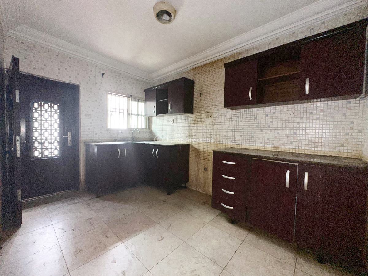 Luxury 3 Bedroom Apartment, Gra Phase 1, Magodo, Lagos, Flat / Apartment for Rent