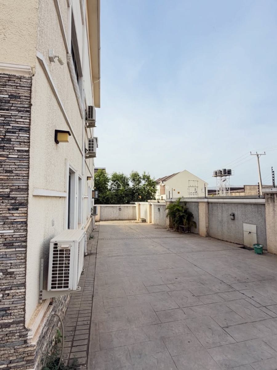 Lovely  5 Beds  Terrace  Bq, Mabushi, Abuja, Terraced Duplex for Sale