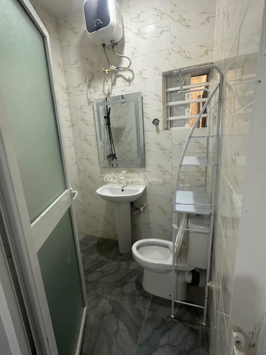 2 Bedroom Apartment, Ologolo, Lekki, Lagos, Flat / Apartment Short Let