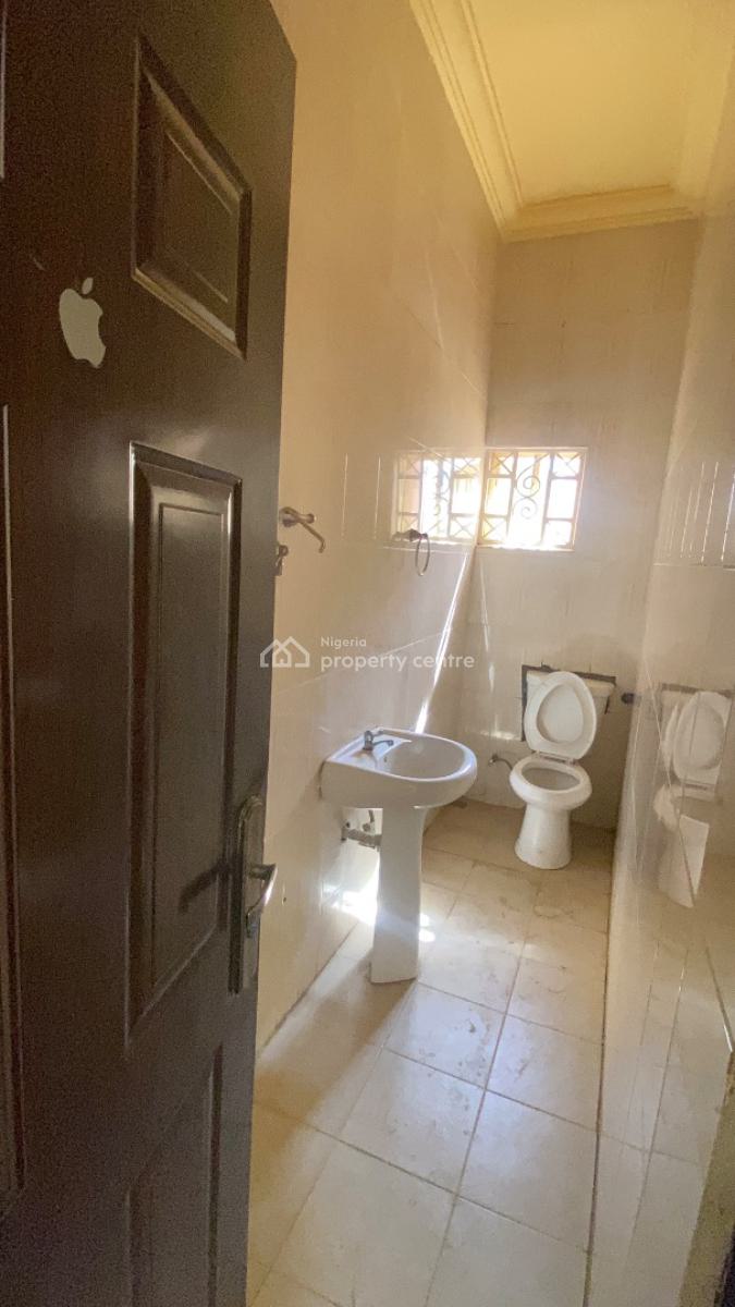 Neatly Built 2 Bedrooms Flat, Katampe (main), Katampe, Abuja, Flat / Apartment for Rent