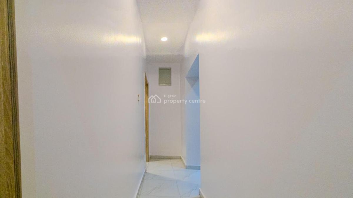 2 Bedroom Apartment, Lekki Phase 1, Lekki, Lagos, Flat / Apartment Short Let