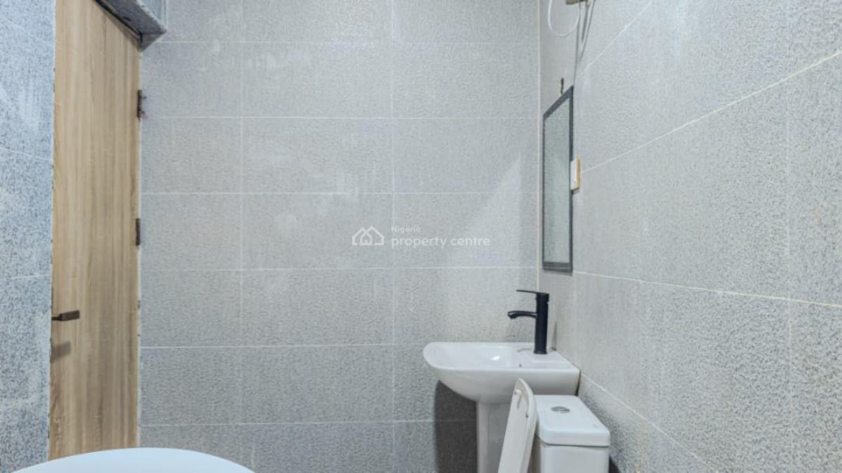 2 Bedroom Apartment, Lekki Phase 1, Lekki, Lagos, Flat / Apartment Short Let