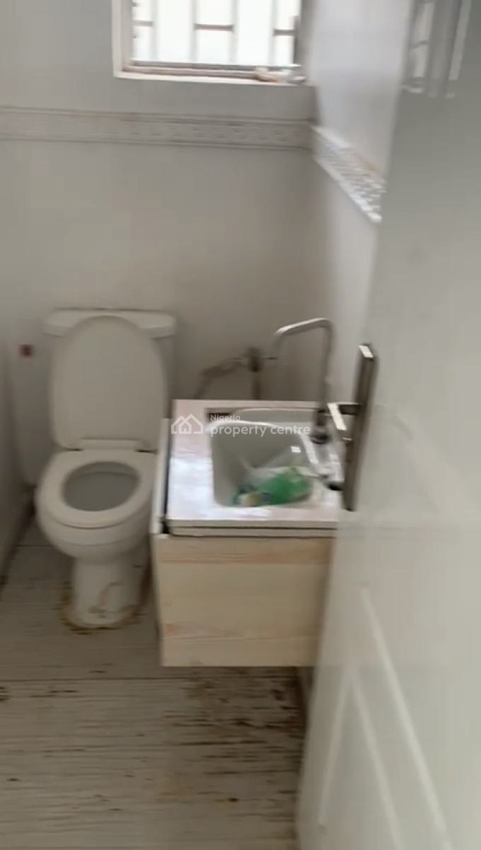 Showroom Space, Opebi, Ikeja, Lagos, Shop for Rent