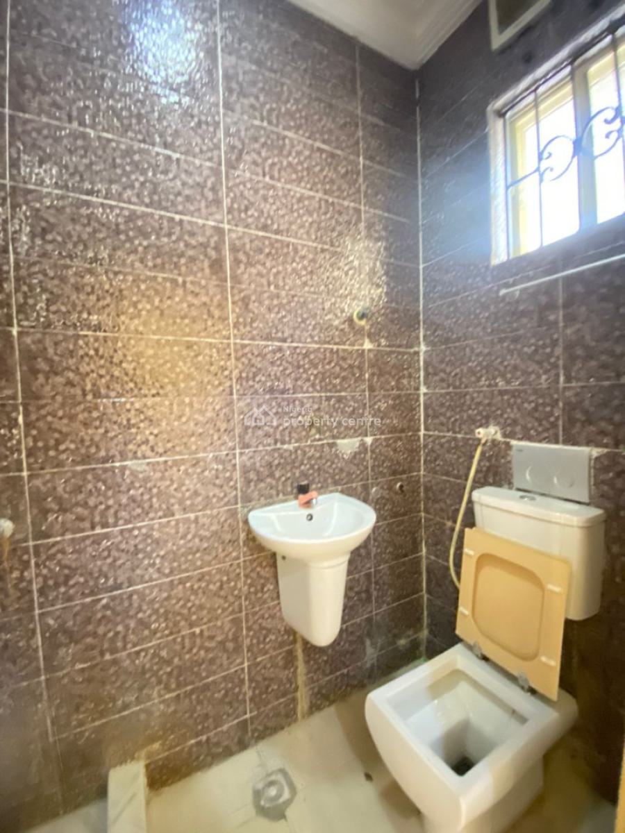 1 Bedroom Shared Apartment, Chevron,lekki, Lekki, Lagos, Self Contain (single Rooms) for Rent