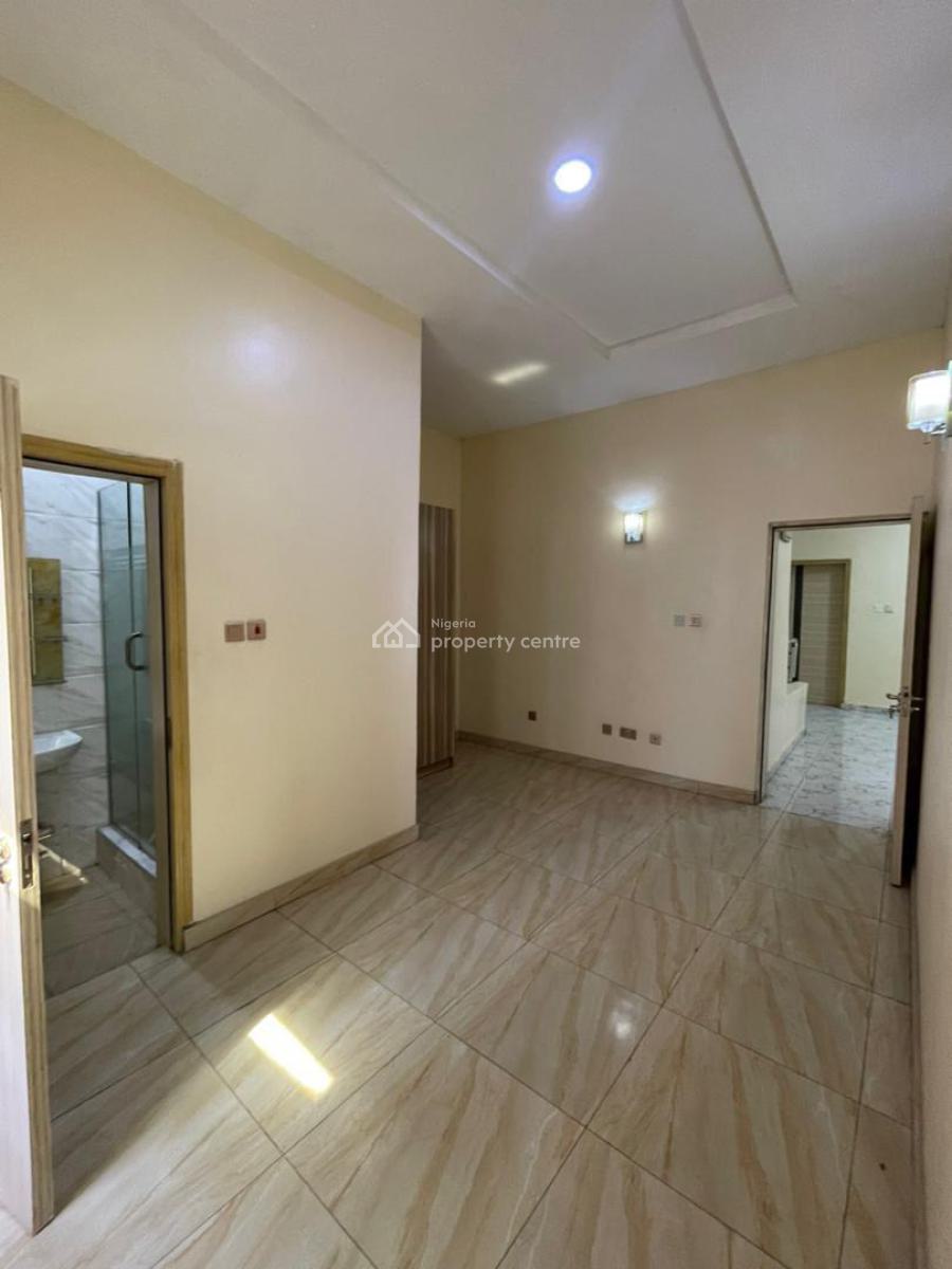 4-bedroom Semi-detached Duplex with Bq, Ikota Lekki, Lekki, Lagos, Semi-detached Duplex for Rent