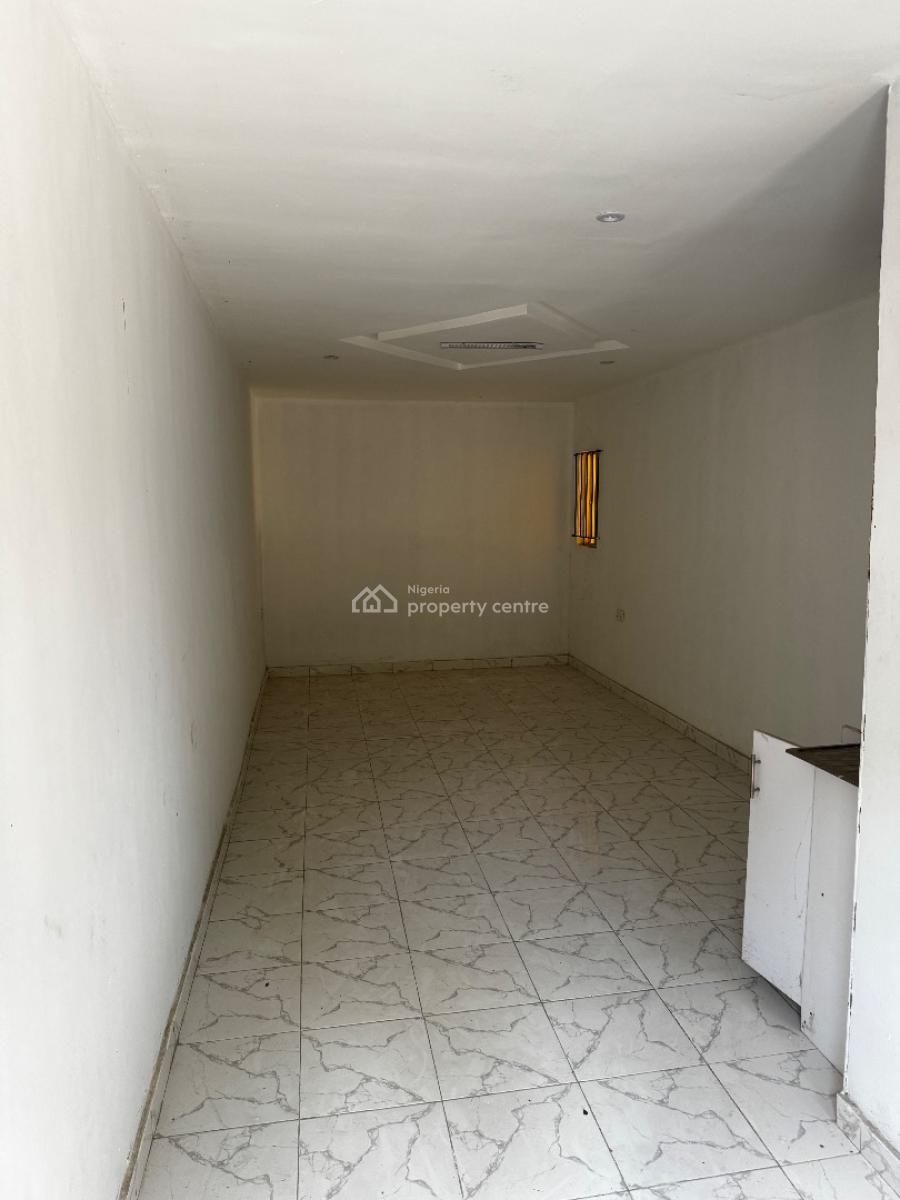 -> Spacious and Well Maintained Self Contain Apartment (downstairs), Oke Ira, Ajah, Lagos, Self Contain (single Rooms) for Rent