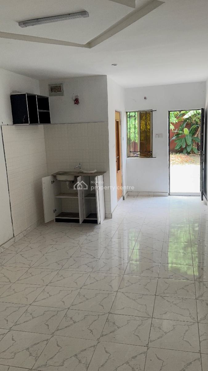 -> Spacious and Well Maintained Self Contain Apartment (downstairs), Oke Ira, Ajah, Lagos, Self Contain (single Rooms) for Rent