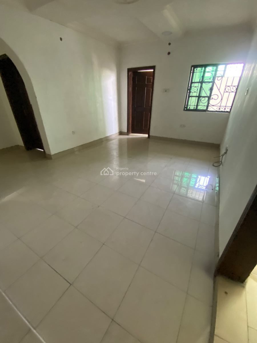 Standard and Luxurious Two Bedroom Penthouse, Chevy View Estate, Lekki, Lagos, Flat / Apartment for Rent