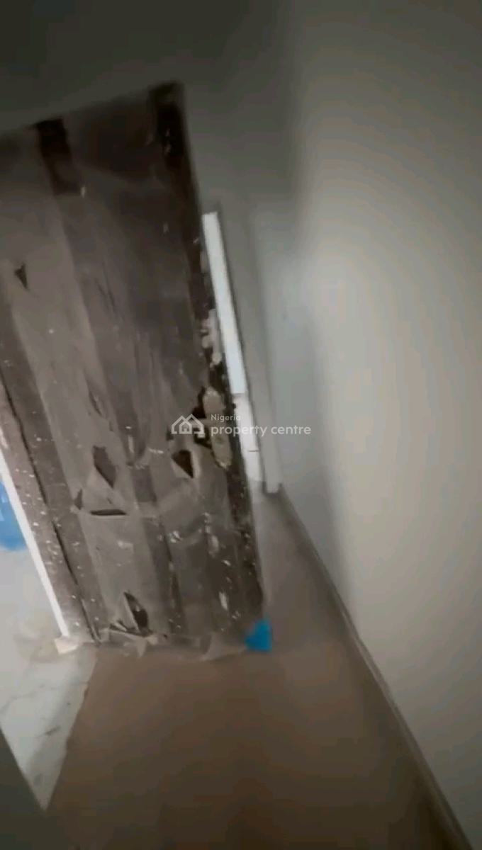 a Newly Built and Spacious 2bedroom Apartment, Oloruntoyin Street, Oworonshoki, Shomolu, Lagos, Flat / Apartment for Rent