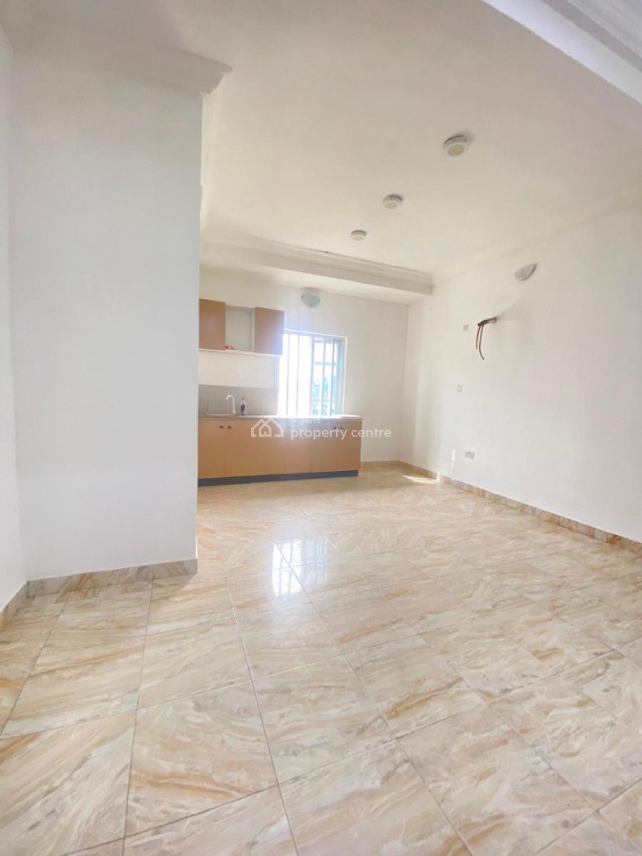 Sharp and Spacious 2 Bedroom Apartment, Mobil Road, Ajah, Lagos, Flat / Apartment for Rent