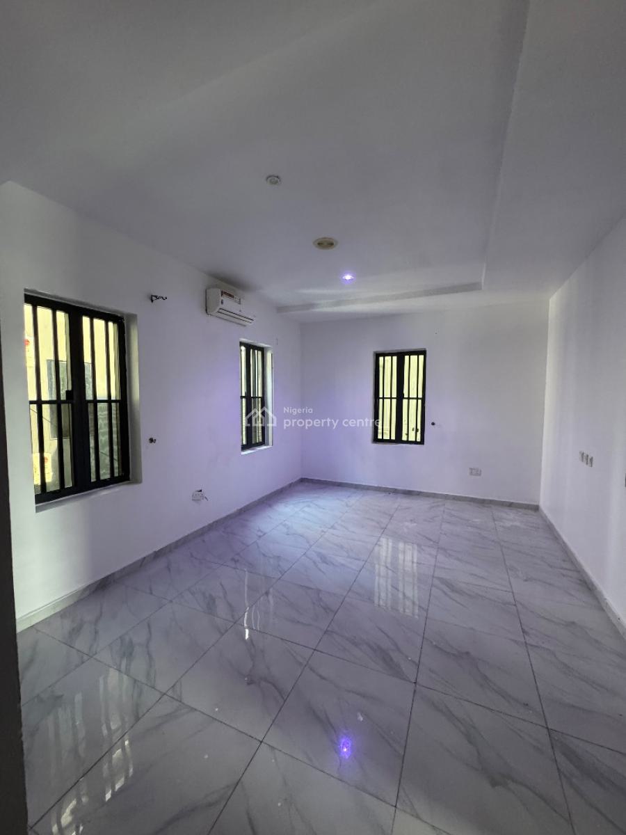 Self Contain + Fitted Ac, Osapa, Lekki, Lagos, Self Contain (single Rooms) for Rent