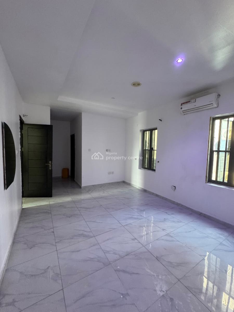 Self Contain + Fitted Ac, Osapa, Lekki, Lagos, Self Contain (single Rooms) for Rent