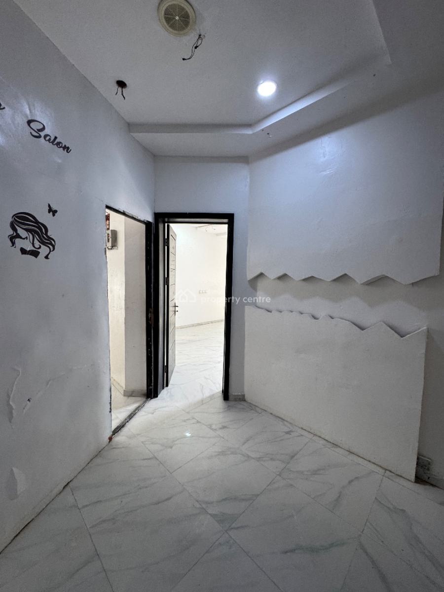 Self Contain Masters + Sitting Room, Osapa, Lekki, Lagos, Self Contain (single Rooms) for Rent