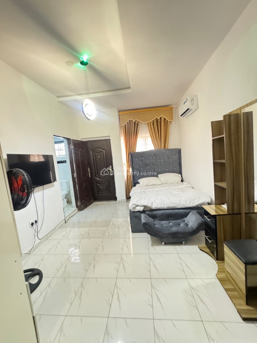 Ditress Sell  3 Bedroom Duplex Fully Furnished Gud for Shot Air B Andb, Ikota Lekki Lagos State, Lekki, Lagos, Terraced Duplex for Sale