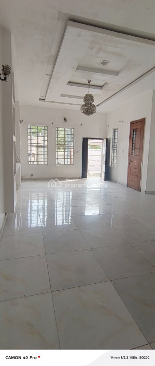 Spacious Mini Flat in Osapa London, Bamidele Street, Osapa, Lekki, Lagos, Mini Flat (room and Parlour) for Rent