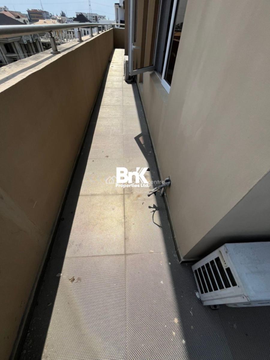 3-bedroom Penthouse with 2 Rooms Bq, Lekki Phase 1, Lekki, Lagos, Flat / Apartment for Rent