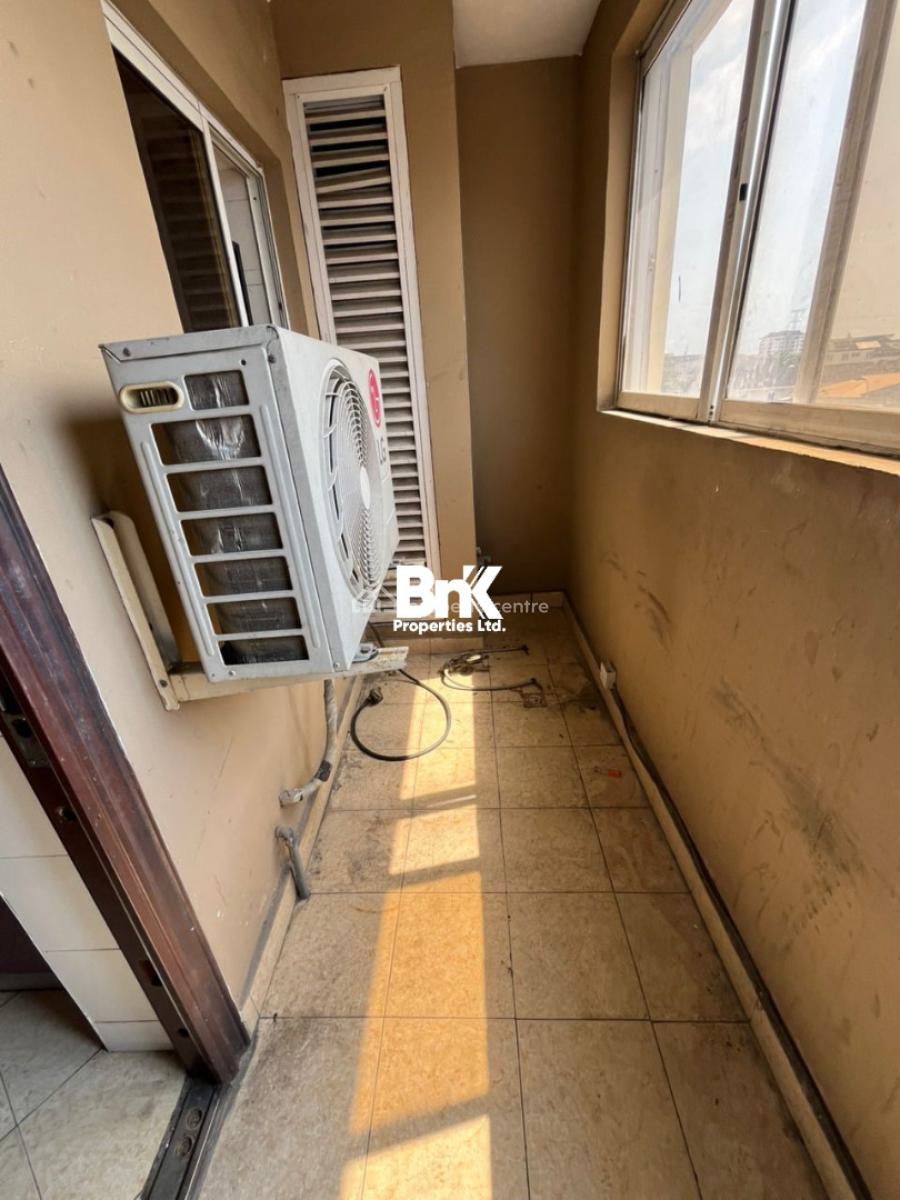 3-bedroom Penthouse with 2 Rooms Bq, Lekki Phase 1, Lekki, Lagos, Flat / Apartment for Rent