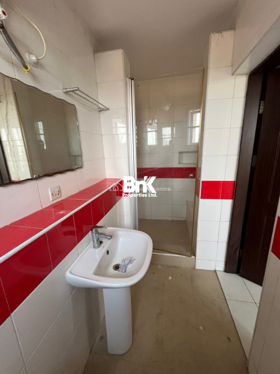 3-bedroom Penthouse with 2 Rooms Bq, Lekki Phase 1, Lekki, Lagos, Flat / Apartment for Rent