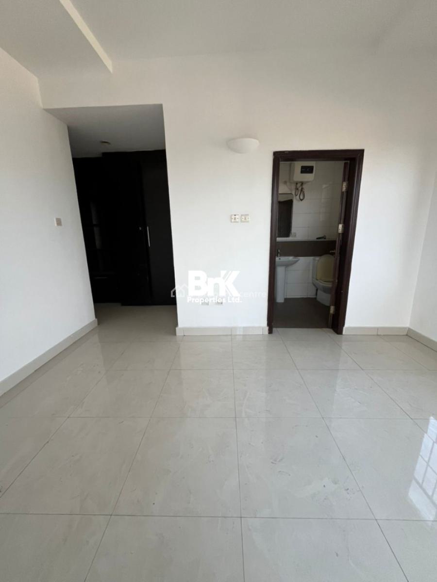 3-bedroom Penthouse with 2 Rooms Bq, Lekki Phase 1, Lekki, Lagos, Flat / Apartment for Rent