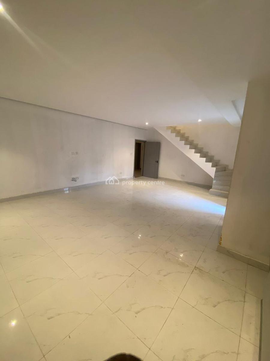 Luxury 2 Bedroom Maisonette, Freedom Way, Lekki Phase 1, Lekki, Lagos, Flat / Apartment for Rent