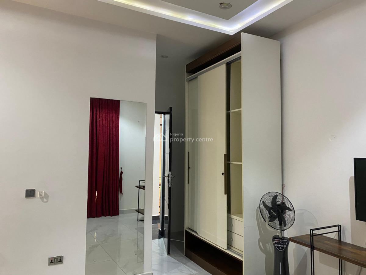 Lovely 2 Bedroom Apartment, Serene & Secured Estate, Life Camp, Abuja, Flat / Apartment Short Let