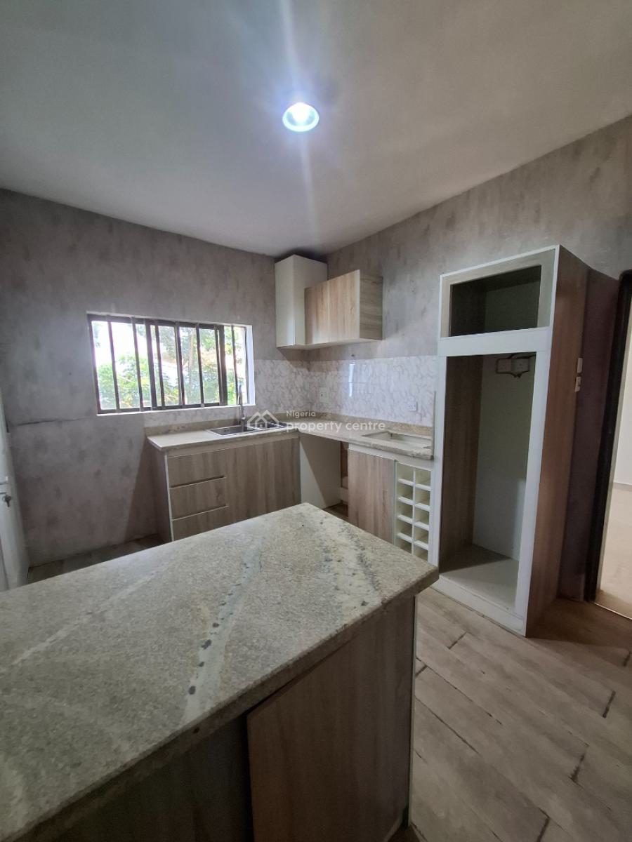 Standard 3 Bedroom Apartment, Maitama District, Abuja, Flat / Apartment for Rent