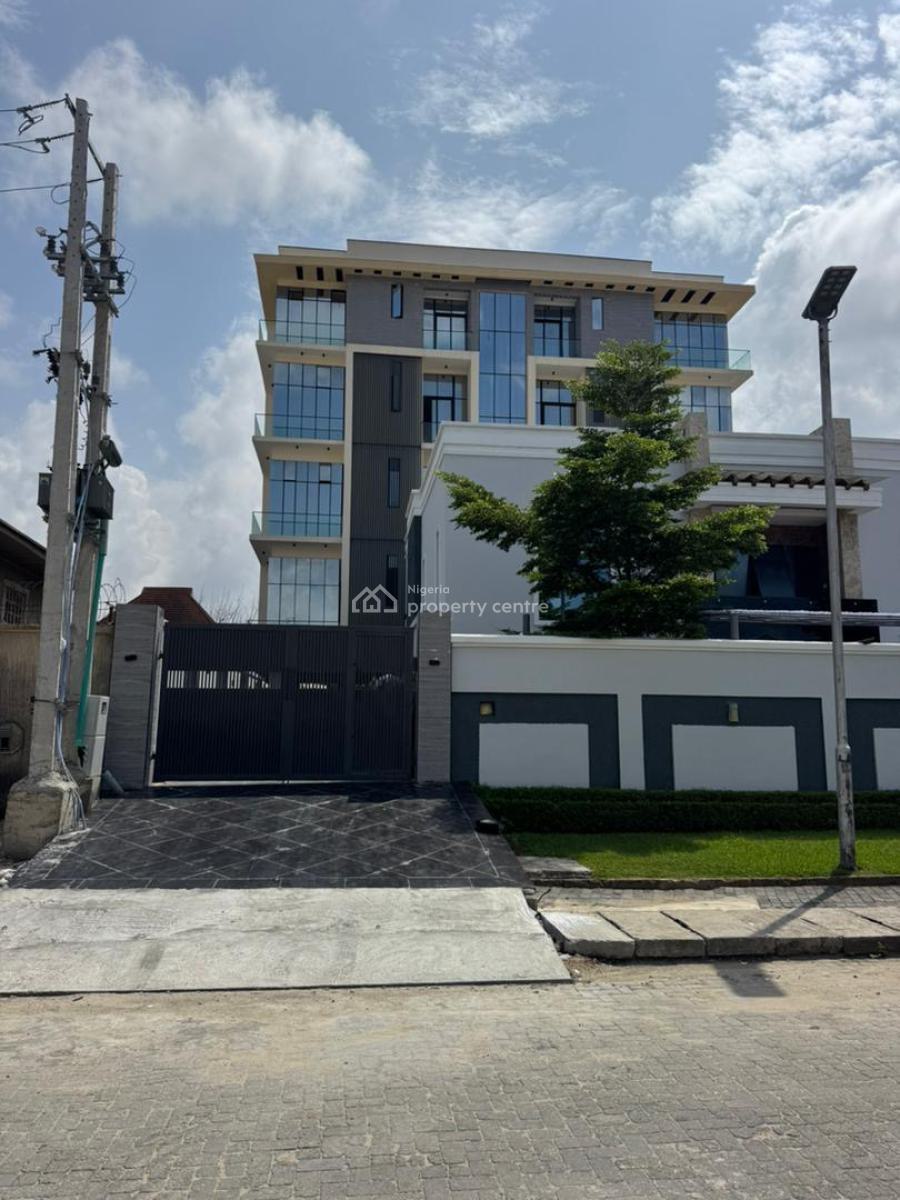Aesthetically Pleasing 3 Bedroom Apartment with Swimmingpool, Elevator, Lekki Phase 1, Lekki, Lagos, Flat / Apartment for Sale