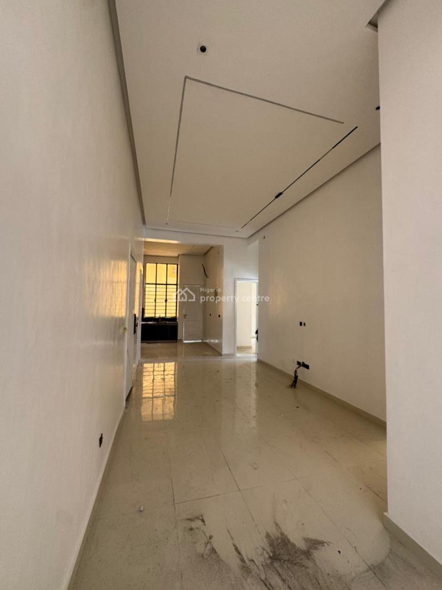 Aesthetically Pleasing 3 Bedroom Apartment with Swimmingpool, Elevator, Lekki Phase 1, Lekki, Lagos, Flat / Apartment for Sale