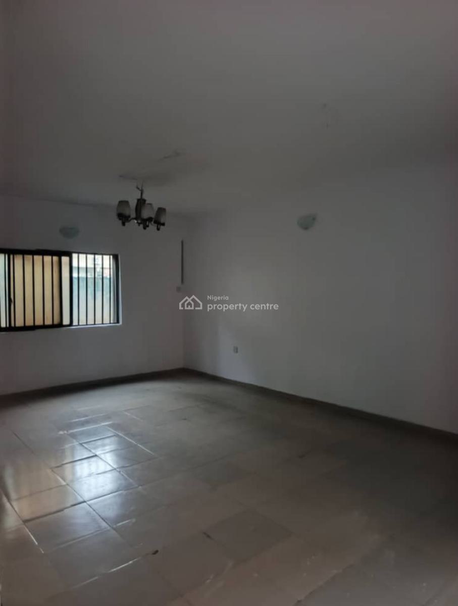 Lovely 3 Bedroom Flat + Amenities, Omole Phase 1, Ikeja, Lagos, Flat / Apartment for Rent